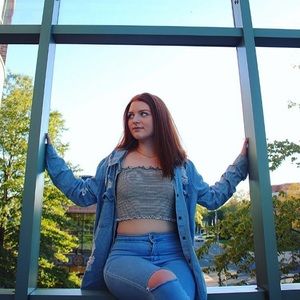 Blue ripped skinny jeans